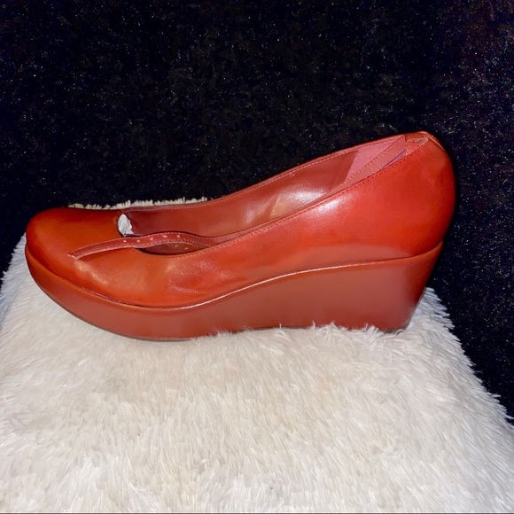 🚨BCBG Wedges🚨 - Picture 4 of 9